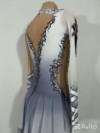 Пошив костюмов для фигурного катания, танцев