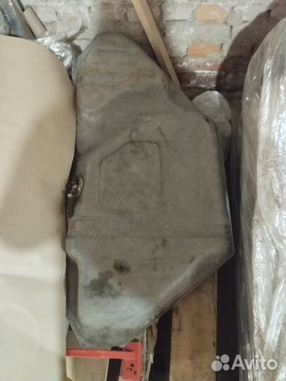 Бензобак б/у на Daewoo Nexia