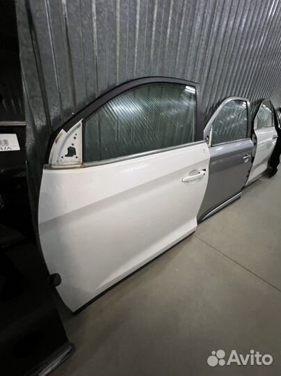Передняя левая дверь Хендай Туксан 3