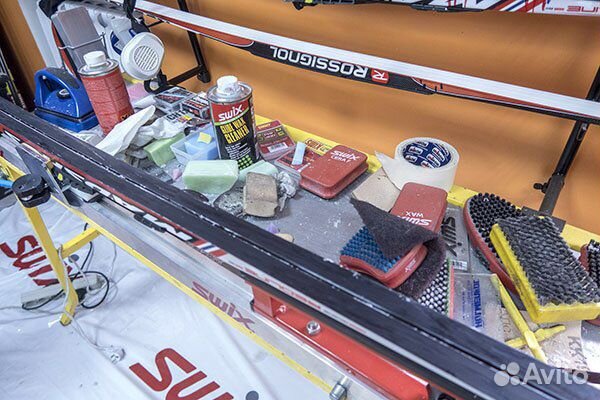 Подготовка лыж, помощь в выборе лыжного инвентаря