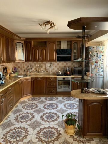 3-к. квартира, 110,1 м², 4/5 эт.