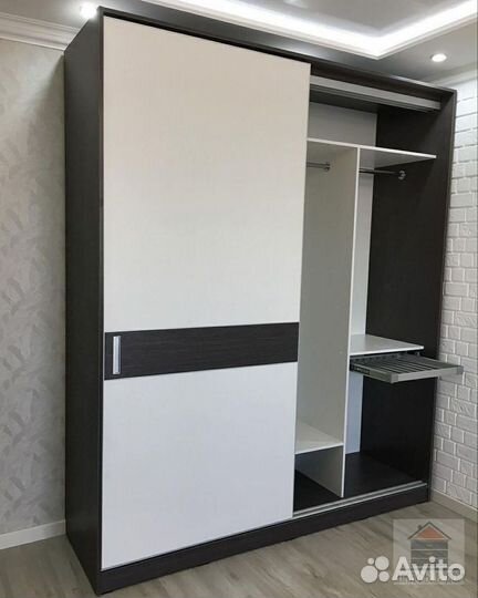 Шкаф распашной