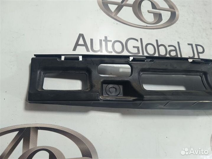 Усилитель заднего бампера Volkswagen Scirocco