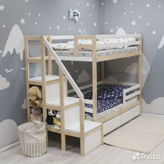 Детская двухъярусная кровать с лестницей комодом
