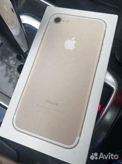 Коробка от iPhone 7