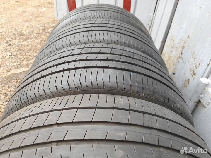 Dunlop Veuro VE304 235/45 R18