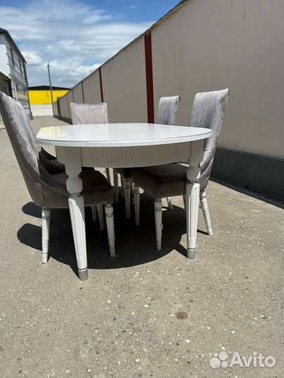 Стол и 6 стульев