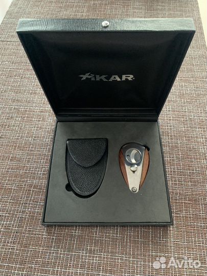 Катер Xikar в чехле из ската в подарочном кейсе