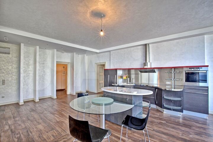 4-к. квартира, 250 м², 8/12 эт.