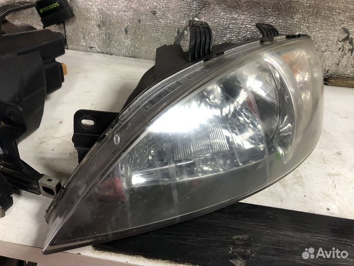 Передняя правая фара Chevrolet Lacetti хэтчбек