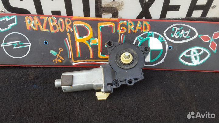 Мотор стеклоподъемника передний левый Hyundai I30