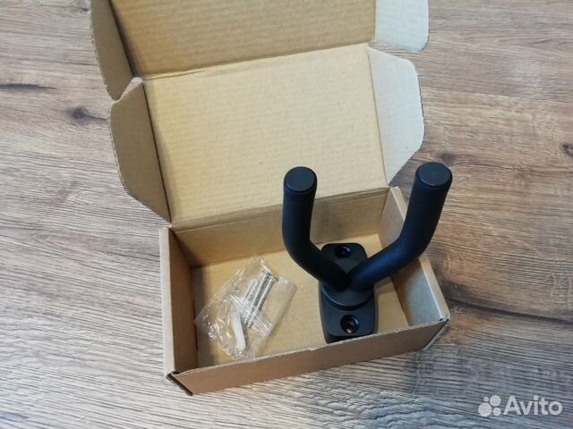 Настенное крепление для гитары (держатель, стойка)