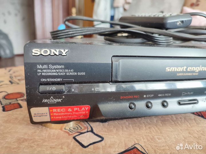 Видеомагнитофон Sony SLV-SP70R
