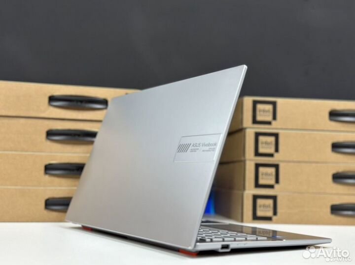 Новый Asus VivoBook 15.6