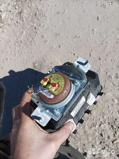 Подушка безопасности в торпедо Dodge Caliber