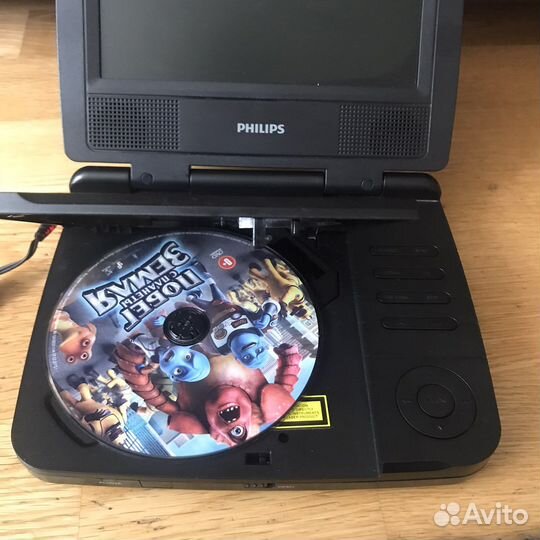 Портативный DVD плеер Philips