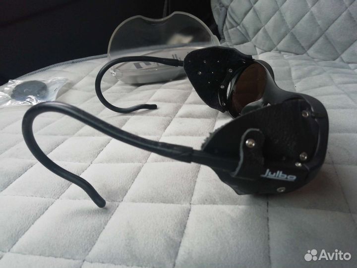 Солнцезащитные очки