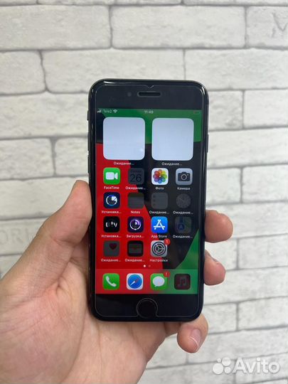 Телефон iPhone 8 64 gb