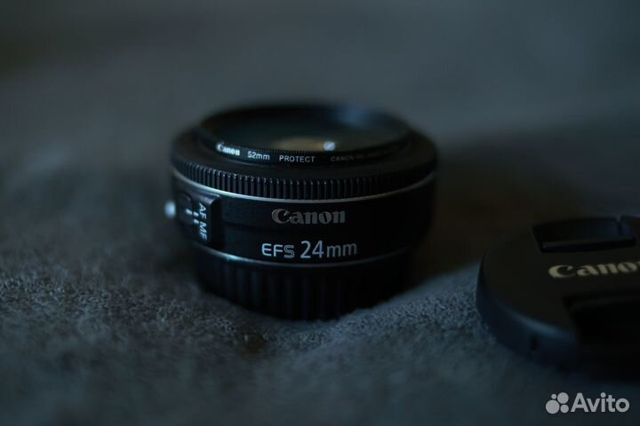 Объектив Canon EF-S 24mm 2.8 STM