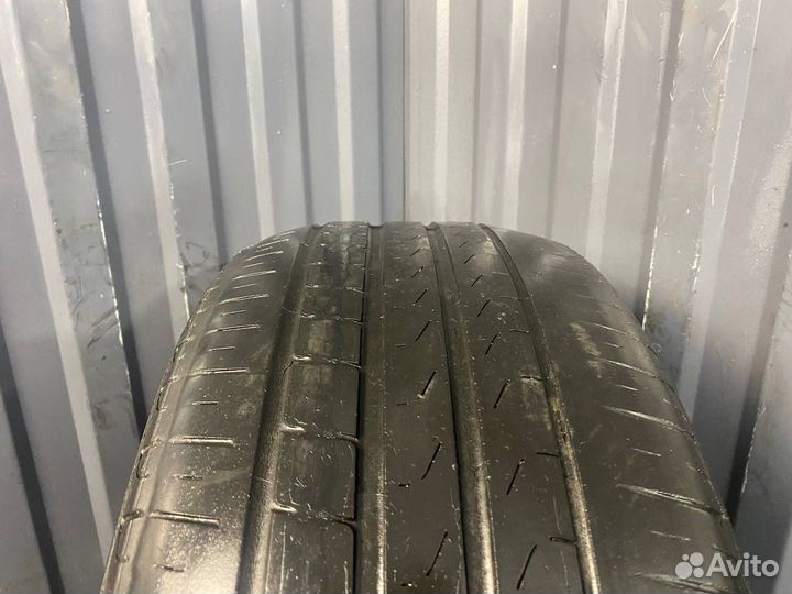 Pirelli Cinturato P7 255/40 R18 95Y