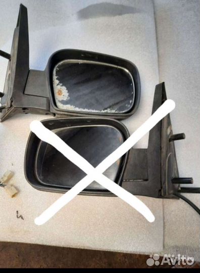 Левое наружнее зеркало на Шниву