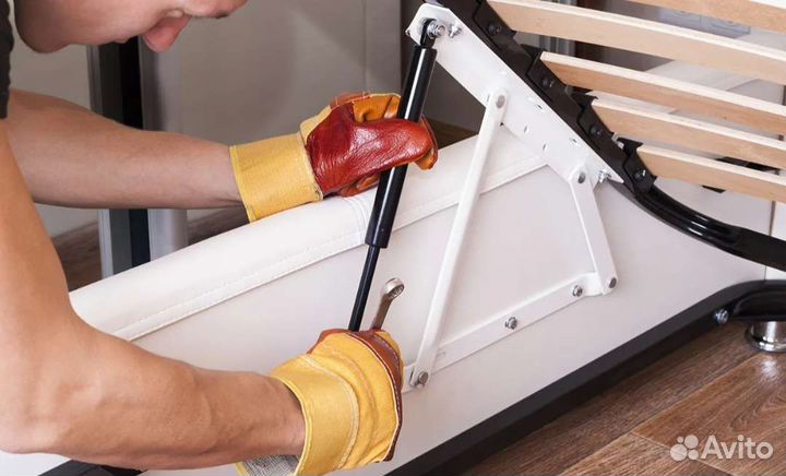 Сотрудник на мебельное производство