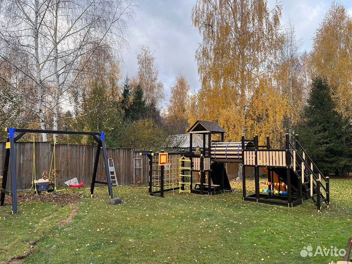 Детская спортивная площадка уличная