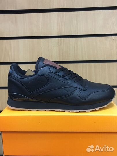 Кроссовки Reebok classic демисезонные