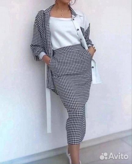 Костюм женский