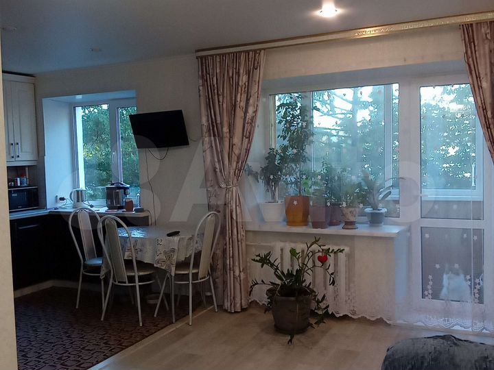 2-к. квартира, 43 м², 3/5 эт.