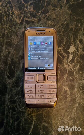 Nokia E52