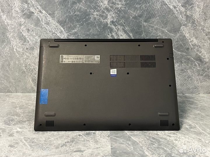 Ноутбук Lenovo 330-15IKB Core i3-8130U