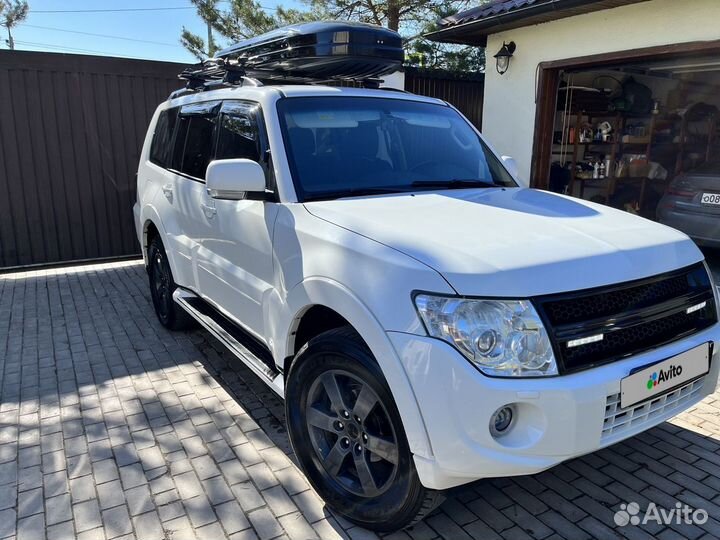 Mitsubishi Pajero 3.0 AT, 2011, 215 000 км