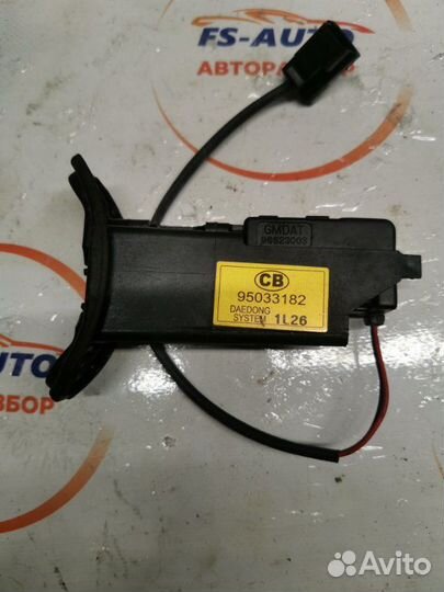 Замок лючка бензобака Opel Antara 2.2 дизель Z22D1