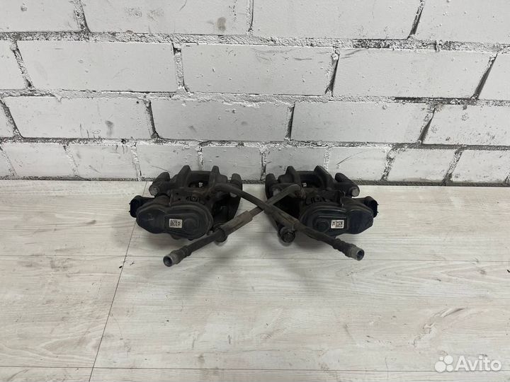 Задние тормозные суппорта BMW F30