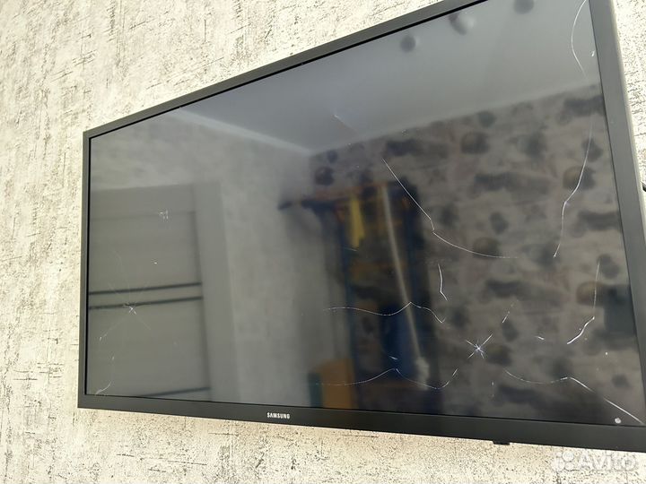 Телевизор samsung