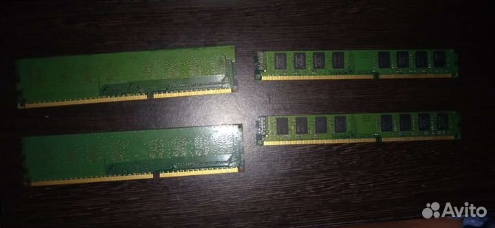 Плашки оперативки по 2 GB DDR3