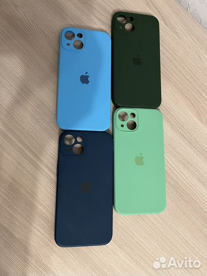 Чехол на iPhone 13