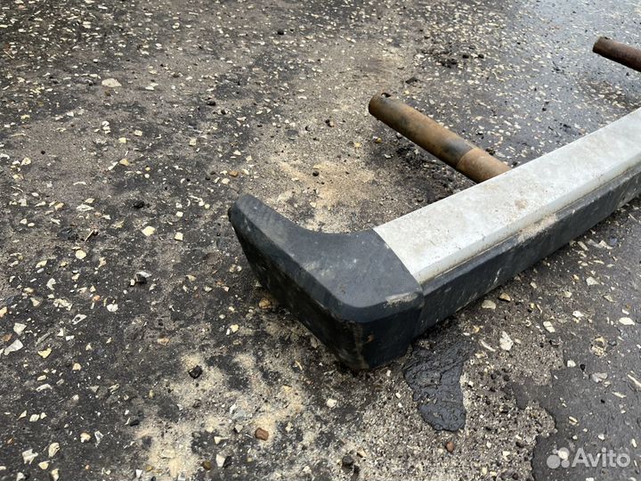 Бампер передний Нива ваз 2121