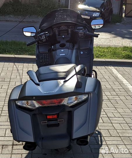 Honda GL 1800B