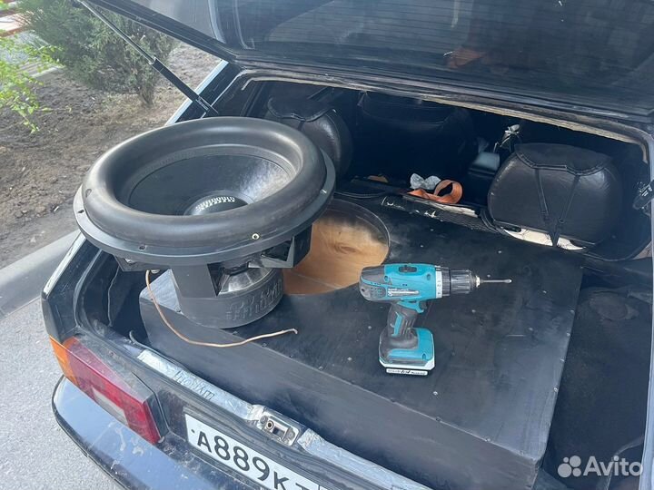 Короб для сабвуфера 18 на трубе