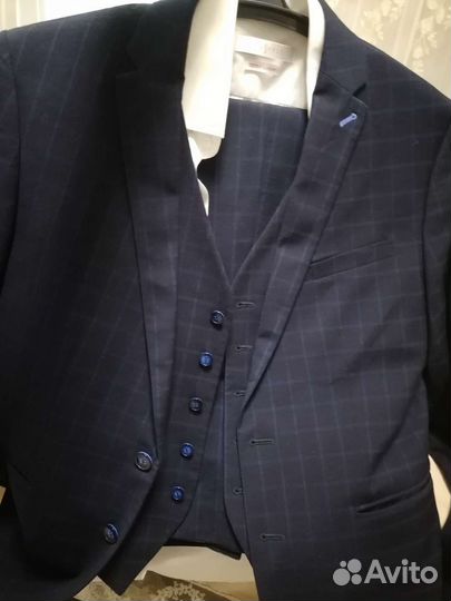 Мужской костюм тройка