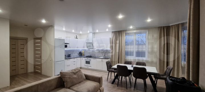 Дом 180 м² на участке 11,7 сот.