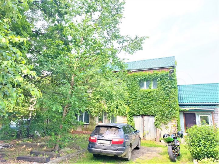 Дом 166,9 м² на участке 35,8 сот.