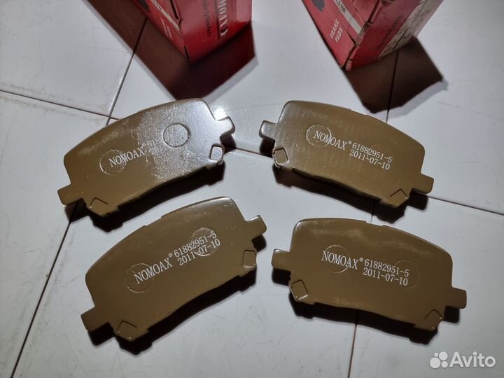 Колодки перед Toyota Ipsum ACM2 Noah AZR6 01-09