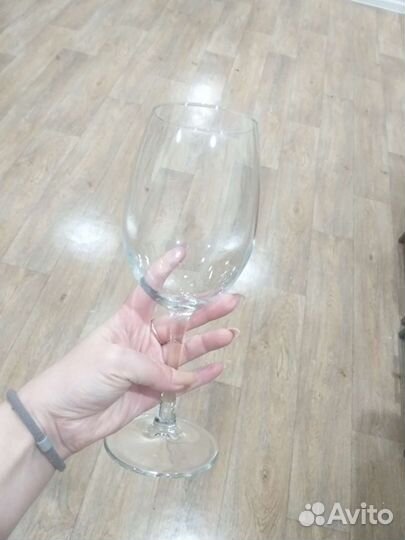 Бокалы для вина большие