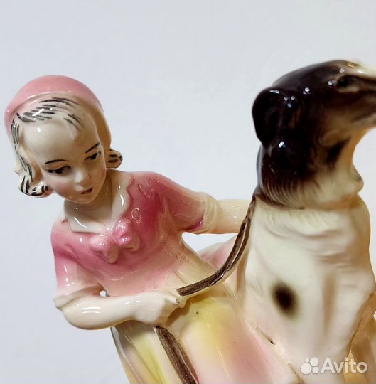 Статуэтка девочка с собакой ГДР 1970Е годы