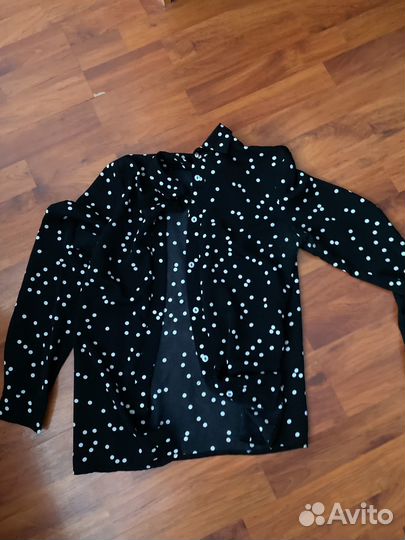 Отдам даром женские вещи