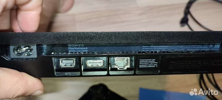 Sony playstation 4 PS4 slim 1tb