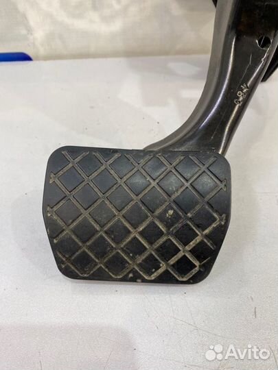 Педаль тормоза Skoda Octavia (A7) 5E czda 2016